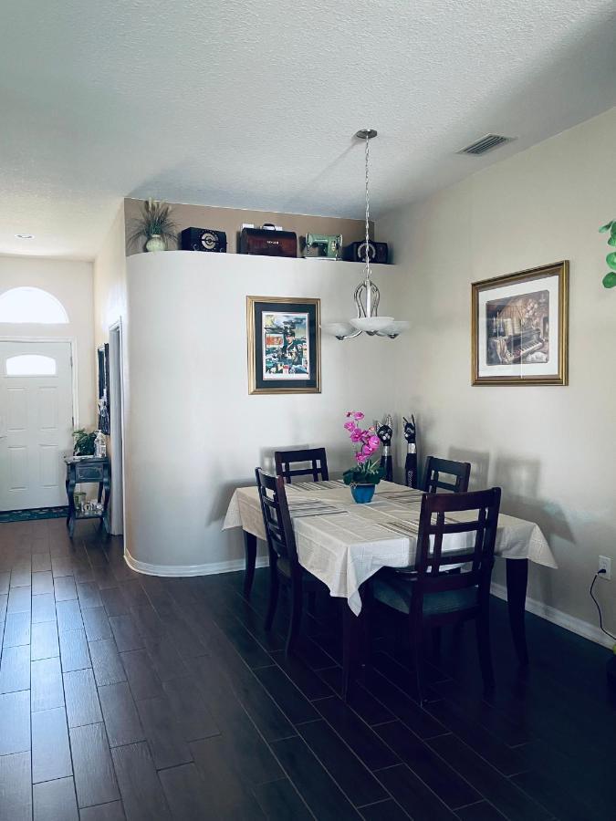 Fl Private 2 Bdrm 1 Bath Common Areas Shared With Host And Cat Homestay *
