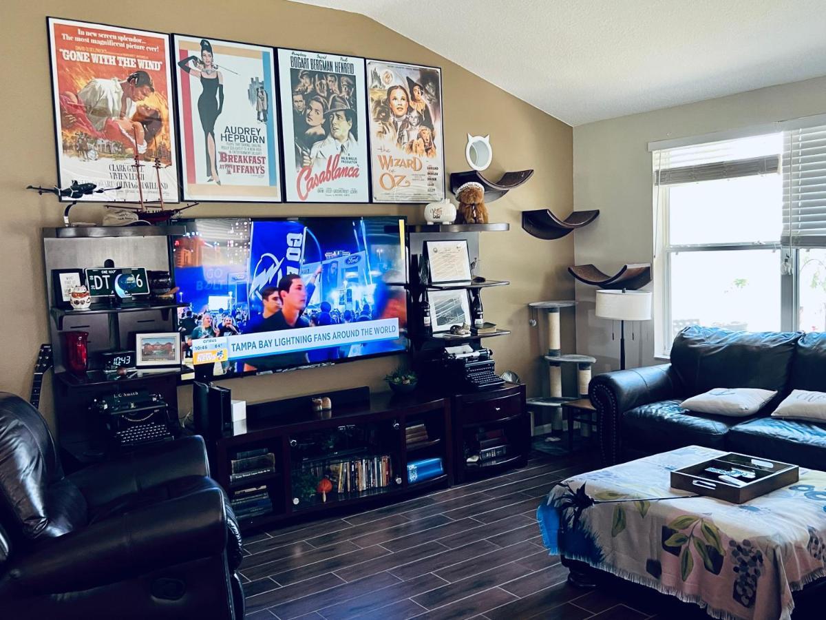 Homestay Fl Private 2 Bdrm 1 Bath Common Areas Shared With Host And Cat Ruskin
