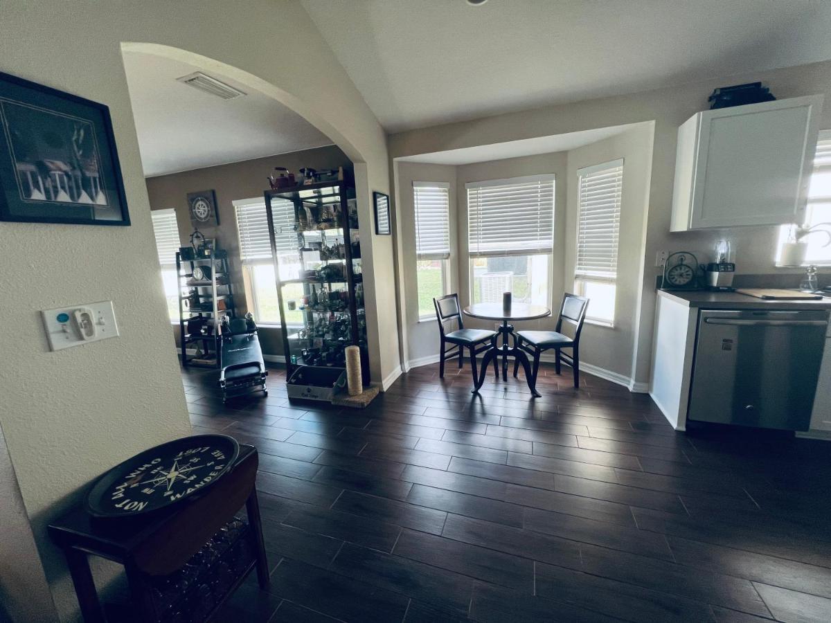 Fl Private 2 Bdrm 1 Bath Common Areas Shared With Host And Cat Ruskin