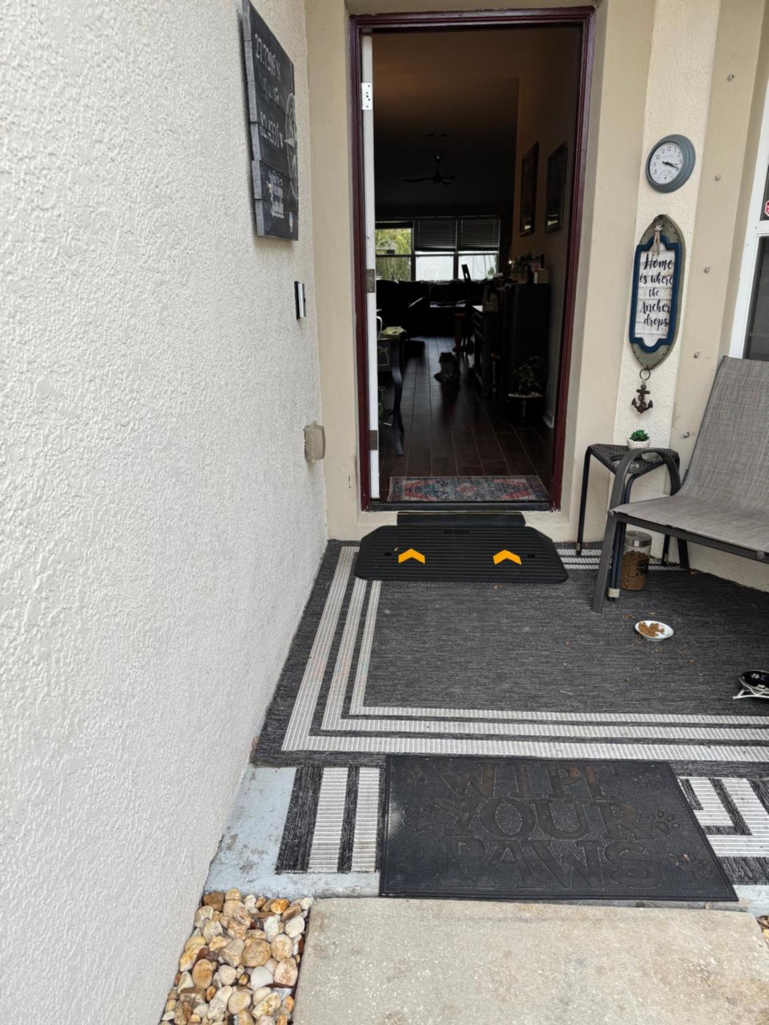 Fl Private 2 Bdrm 1 Bath Common Areas Shared With Host And Cat * Ruskin